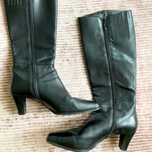 Sudini Black Knee High Boots with Heel